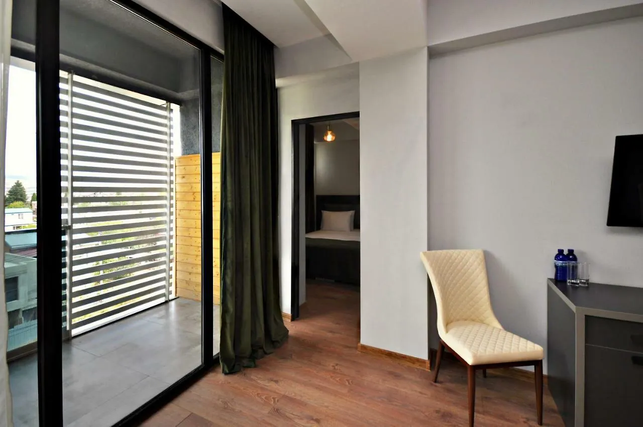 Jazz Hotel Tiflis 4*,